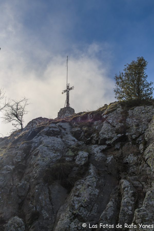 Ruta: Sant Miquel de Solterra (1.202 m) (Els 100 Cims)