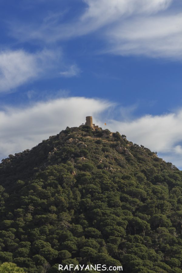 Ruta: Castillo de Burriac (392 m) (Els 100 Cims)