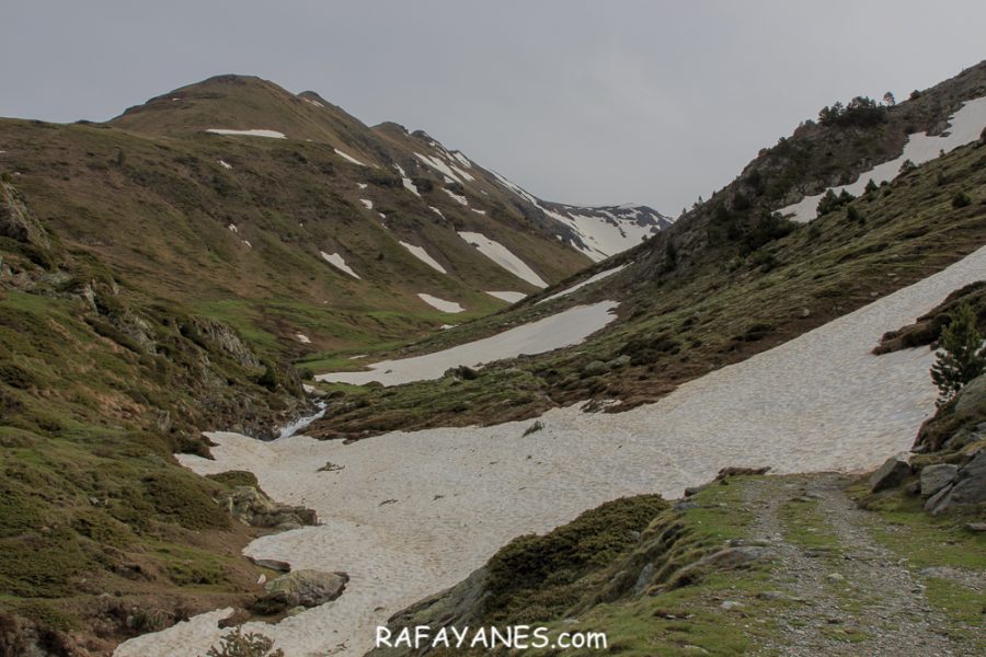 Ruta: Pic de Noufonts (2.861 m.) y Pic d’Eina (2.789 m.) (Els 100 Cims)