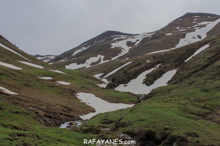 Ruta: Pic de Noufonts (2.861 m.) y Pic d’Eina (2.789 m.) (Els 100 Cims)