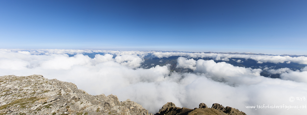 Ruta: Torreta de Cadi (2.562 m.) y Vulturó (2.649 m.). Un paseo por las nubes. (Els 100 Cims).