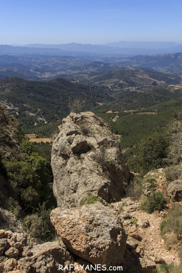 Ruta: Roca Corbatera (1.163 m.) y la Cogulla (1.062 m.) (Els 100 Cims)