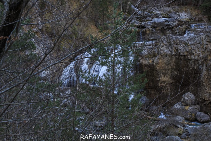 Ruta: Cola de Caballo en invierno (Huesca)