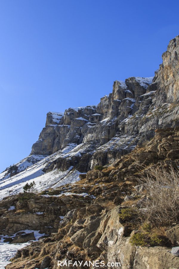 Ruta: Cola de Caballo en invierno (Huesca)