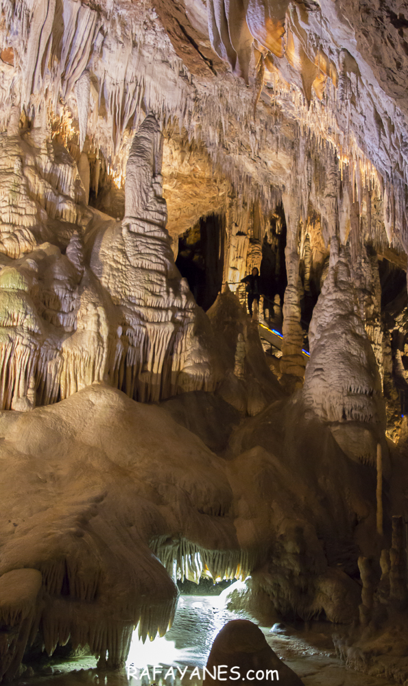 Viaje al Centro de la Tierra: Grottes Canalettes (Francia) Viaje al Centro de la Tierra: Grottes Canalettes (Francia)