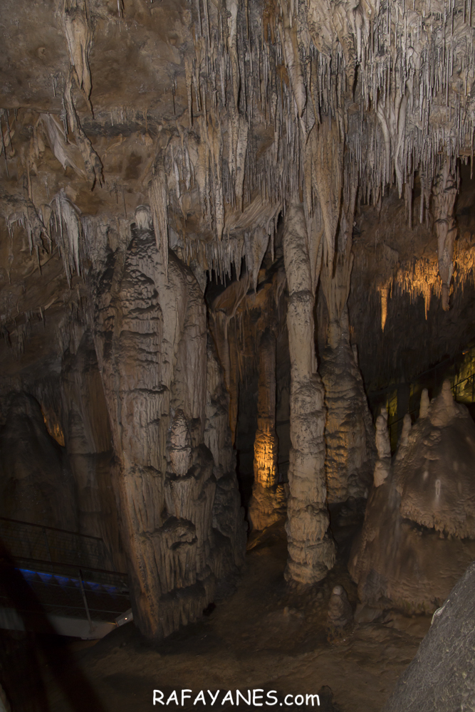 Viaje al Centro de la Tierra: Grottes Canalettes (Francia) v