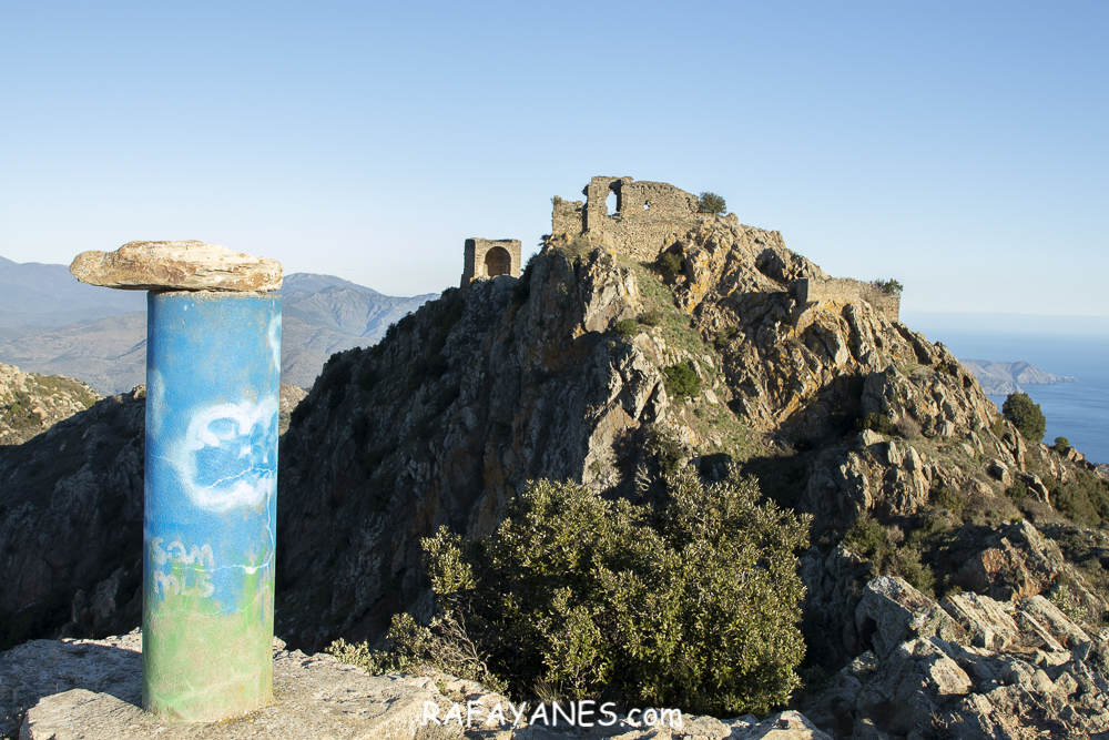 Ruta: Castell Saverdera ( 682 m) (Els 100 Cims)￼