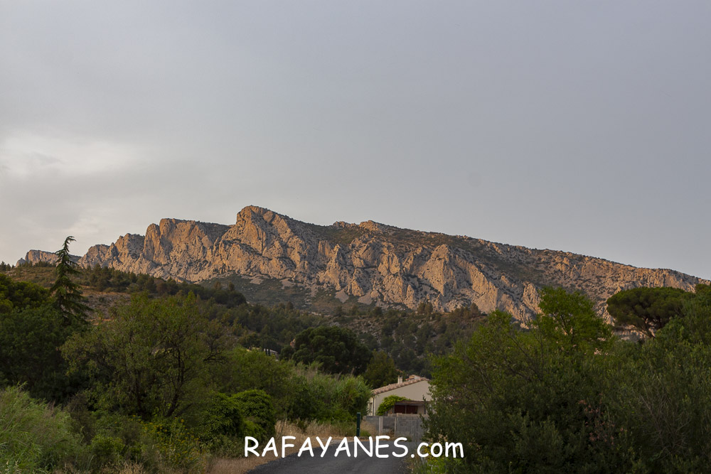 Ruta: La Serra (Vingrau)(576 m.)(Els 100 Cims)