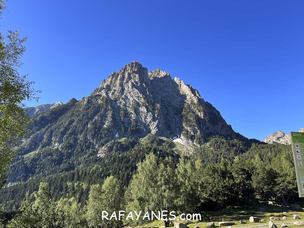 Ruta: Gran Encantat (2749 m.) (Els 100 Cims) Ruta: Gran Encantat (2749 m.) (Els 100 Cims)