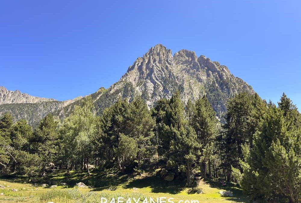 Ruta: Gran Encantat (2749 m.) (Els 100 Cims)